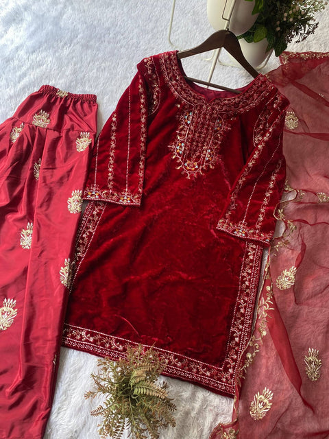 New DESIGNER WEAR KURTA SALWAAR PAIR WITH SEQUENCE EMBROIDERY WORK Dress