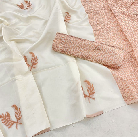 New BEAUTIFUL RICH PALLU & JACQUARD WORK ON ALL OVER THE SAREE