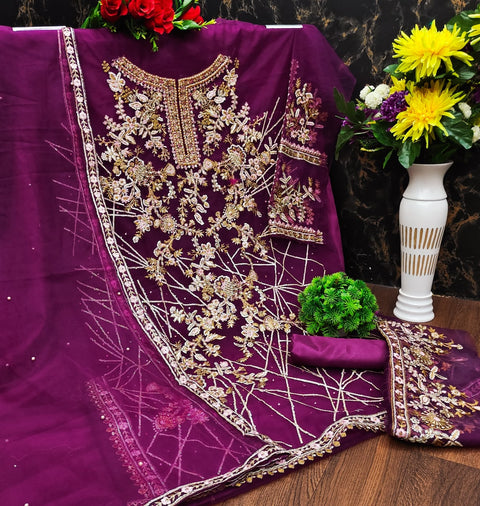 New Pakistani Design Embroidery Work With Diamond Work Dress