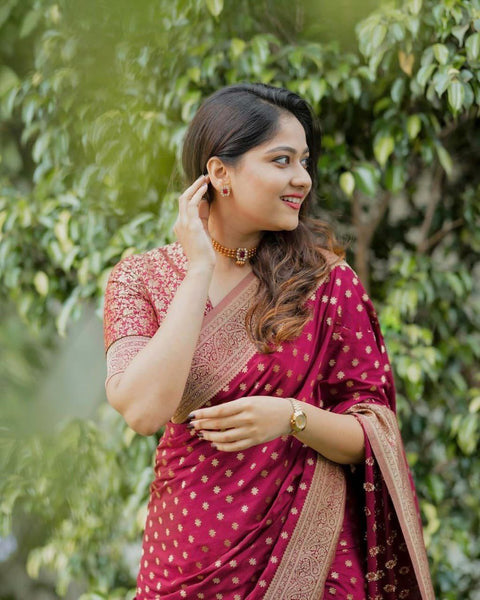 New Lounching Beautiful Art Silk Jacquard Border Saree