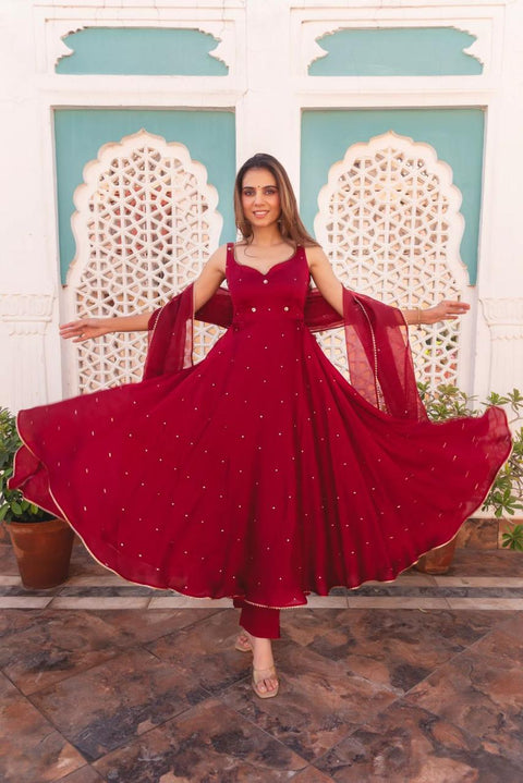 New launching Blossom in style with this flirty floral Grorgett anarkalig own with dupatta
