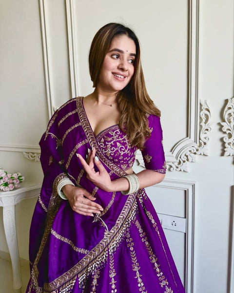 New ArrivalPremium Designer WearHeavy Boutique CollectionLEHENGA