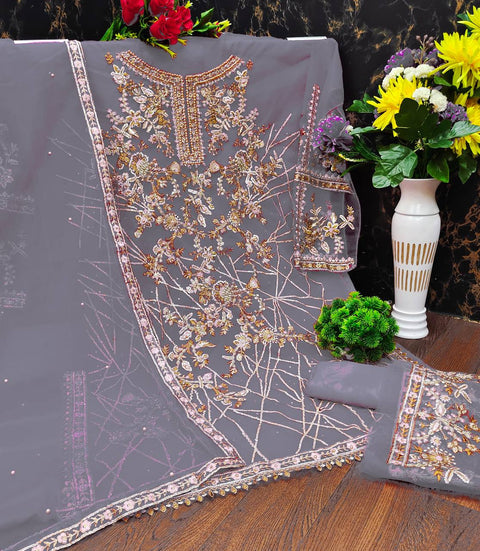 New Pakistani Design Embroidery Work With Diamond Work Dress