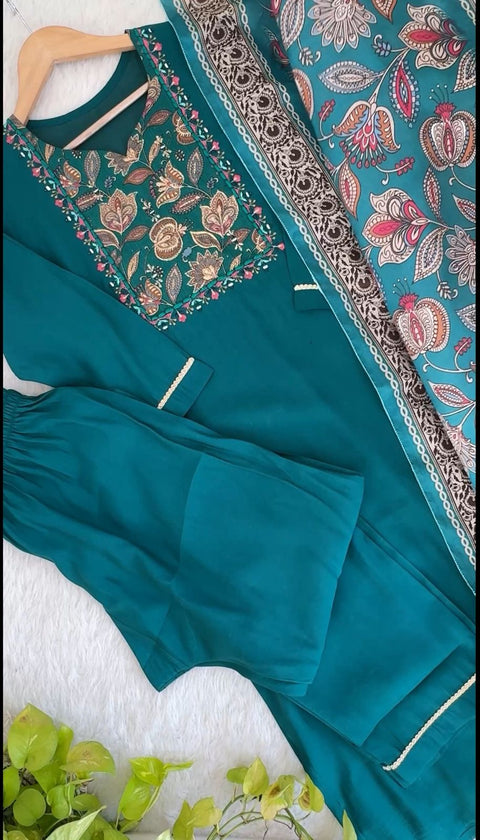 New Designers Kurti Pent Dupatta 3 pic Set