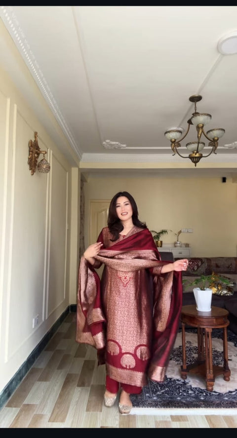 New Beautifulhand zari wiving Jequard pure Banarasi Suit Set