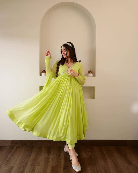 New Premium Attractive Party Wear gorget with Original Mirror Gown