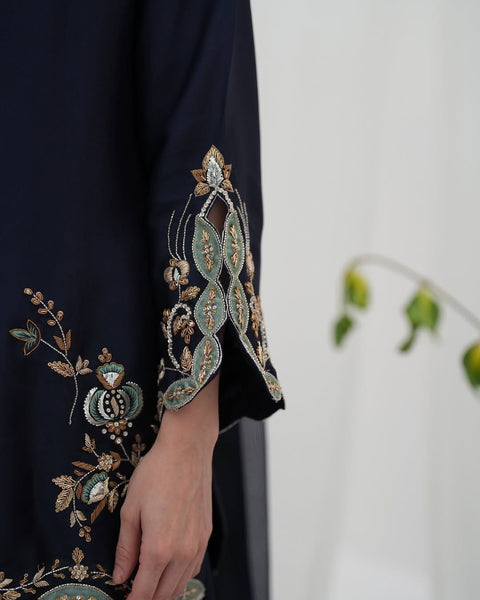 New premium Heavy Natural Crep Silk Heavy Bids Hand Work Embroidery Sequence Work Dress