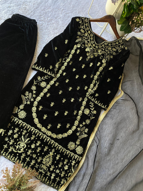 New DESIGNER WEAR With EMBROIDERY WORK KURTI PLAZZO