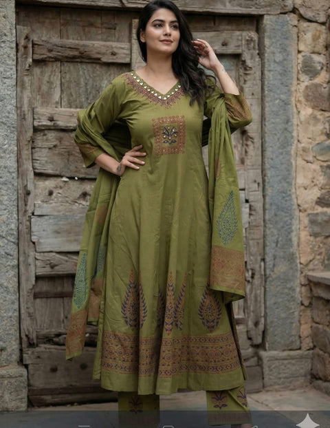 New Pure Cotton discharge print kurti with pant and mulmul printed dupatta